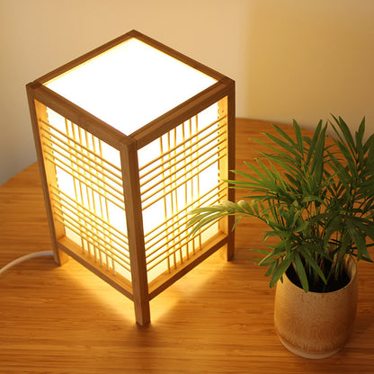 Lampe japonaise en bambou et papier, style japandi