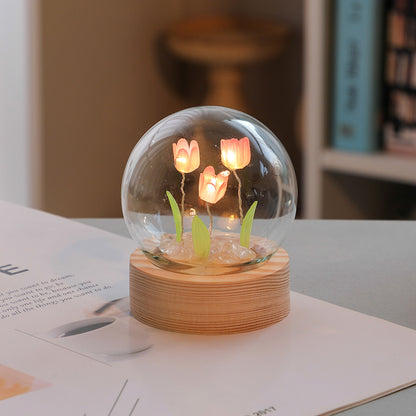 Veilleuse tulipes sous cloche en verre